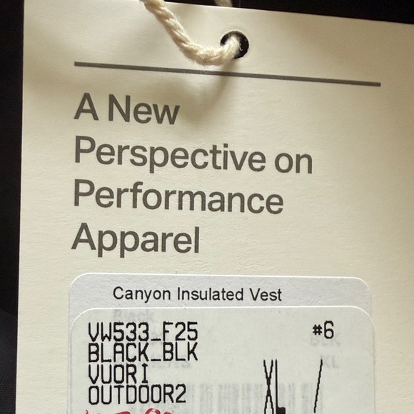 Vuori Canyon Insulated Vest in Black - Picture 2 of 4